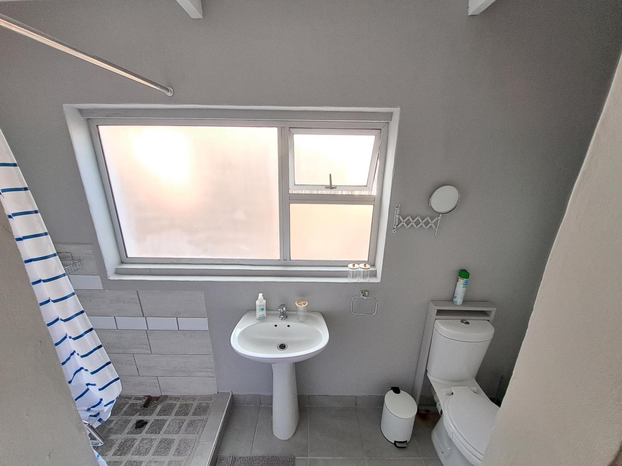 Holiday home Mons Pes In Lakeside Cape Town